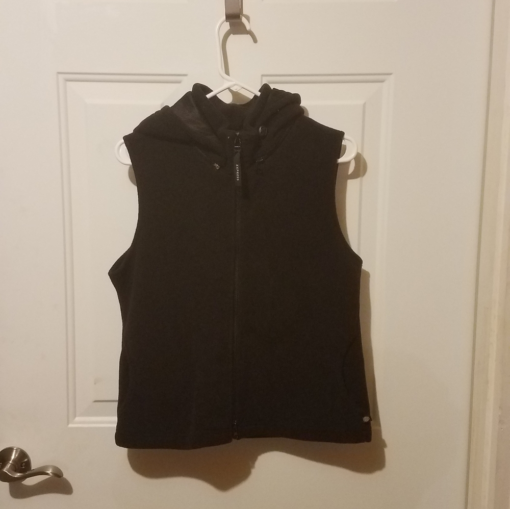 Express medium black hooded vest
